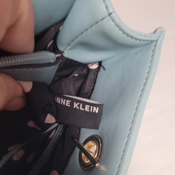Anne Klein Coast Is Clear Ice Baby Blue Shoulder Bag Gold Hardware - Picture 14 of 15